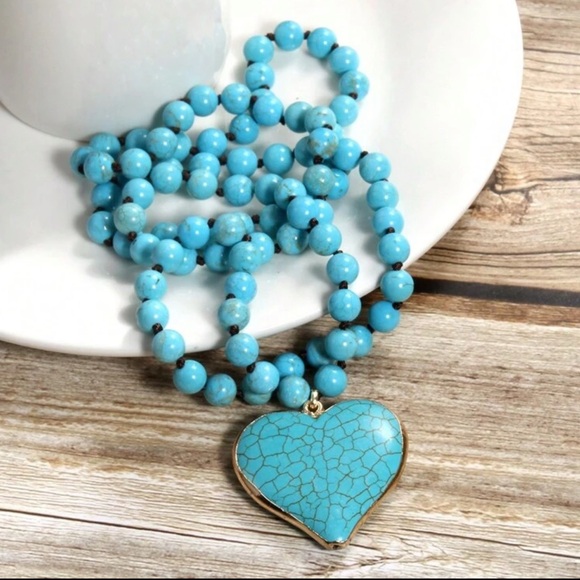 Jewelry - Turquoise Heart Pendant Necklace